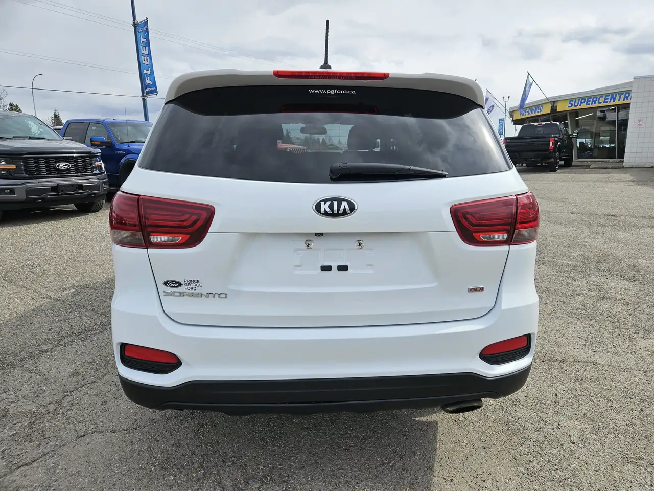 Kia Sorento photo Kia Sorento