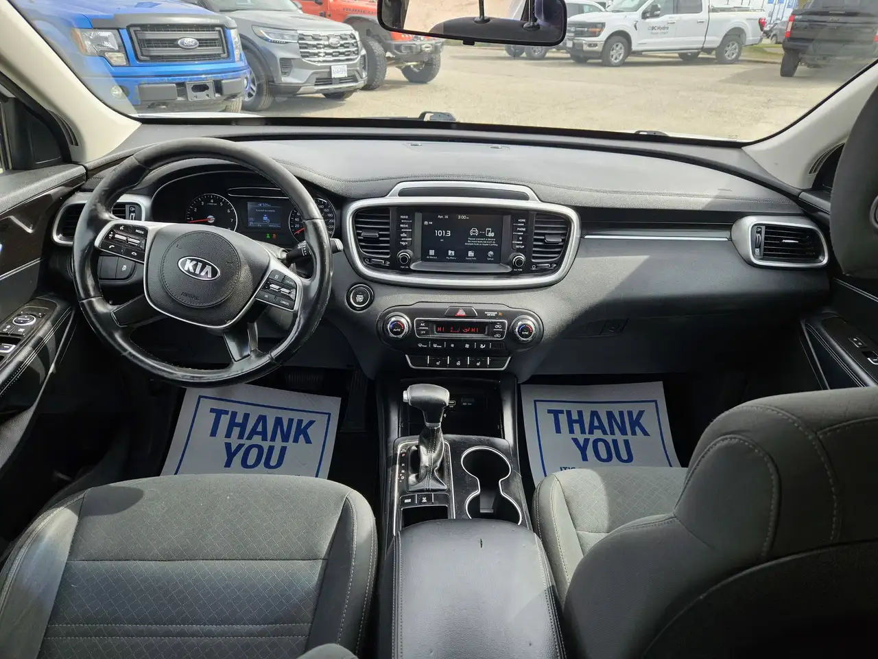 Kia Sorento photo Kia Sorento
