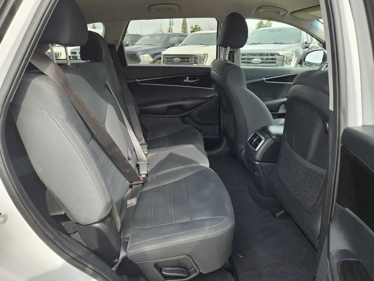 Kia Sorento photo Kia Sorento