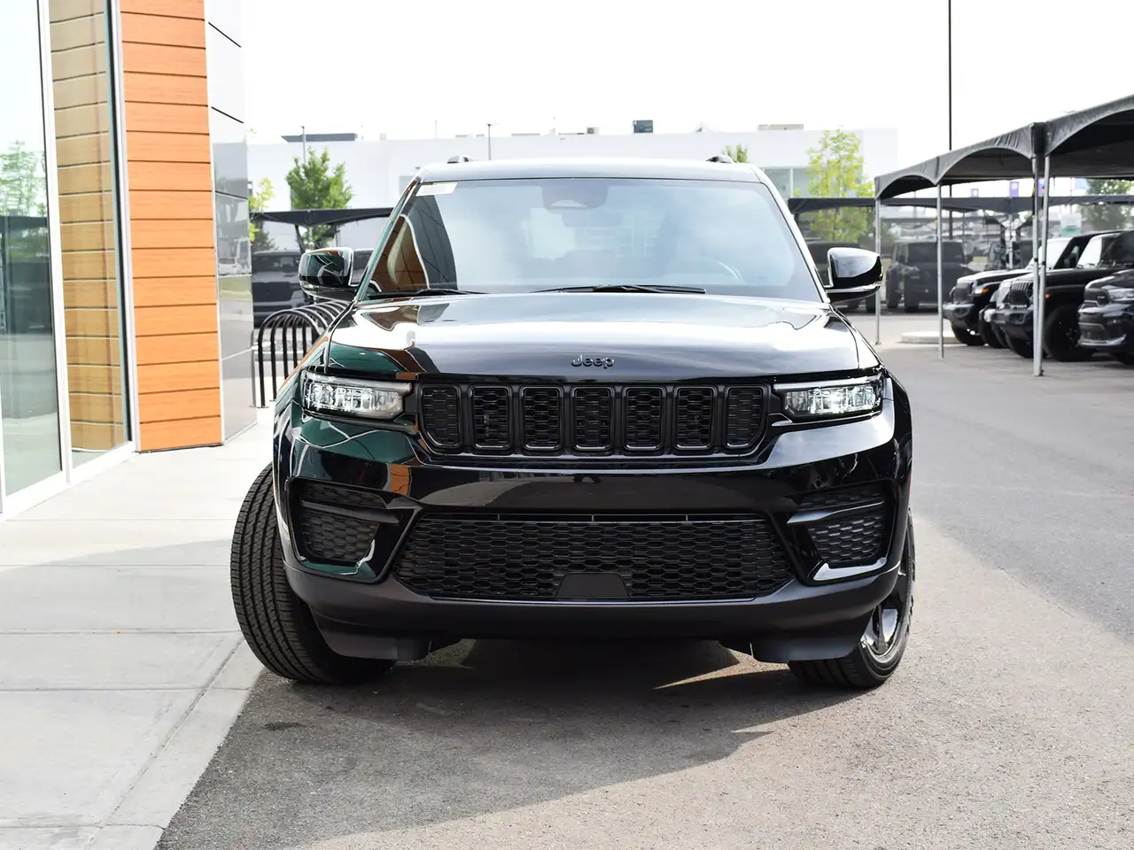 Jeep Grand Cherokee снимка Jeep Grand Cherokee