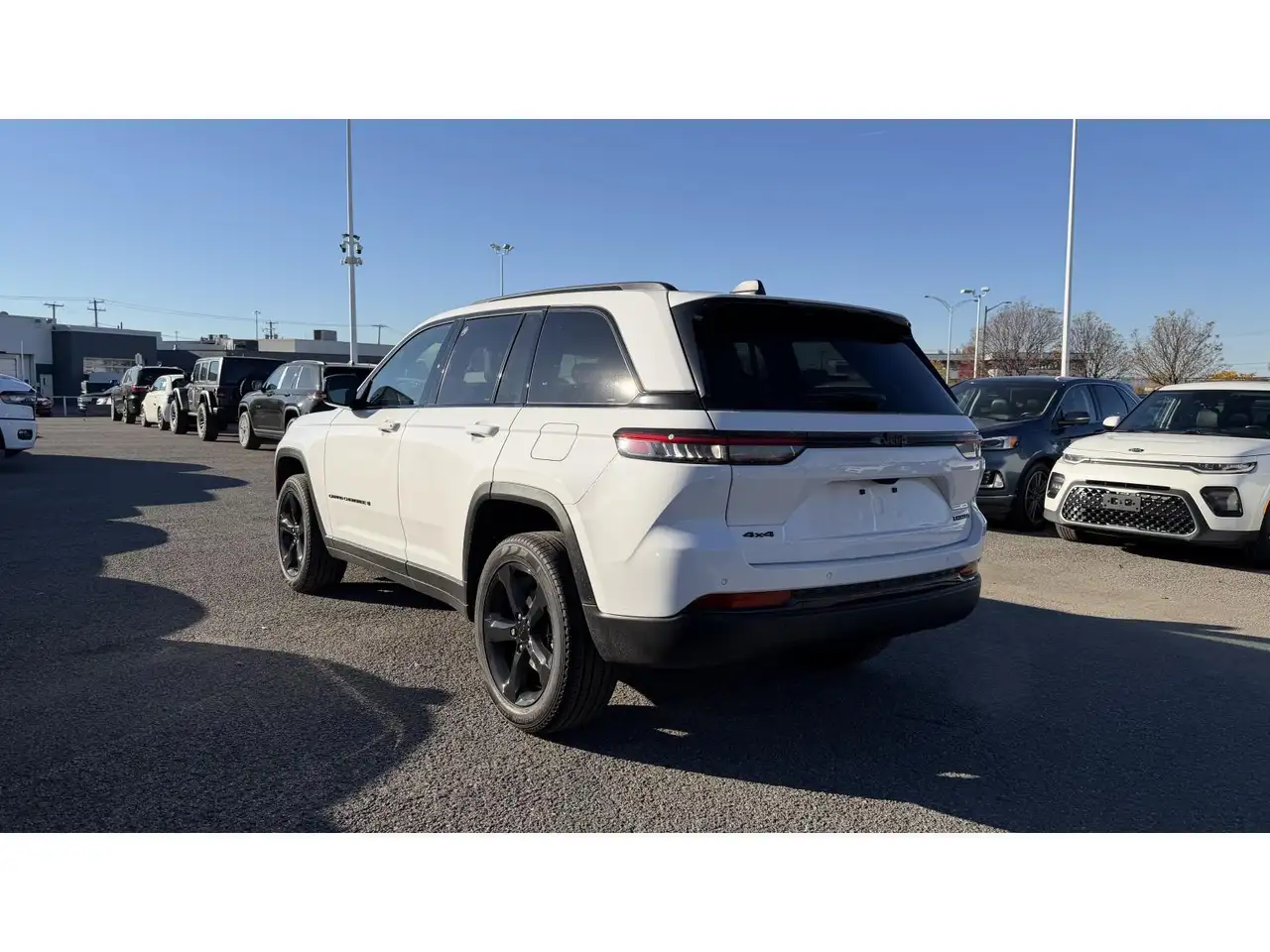 Jeep Grand Cherokee снимка Jeep Grand Cherokee