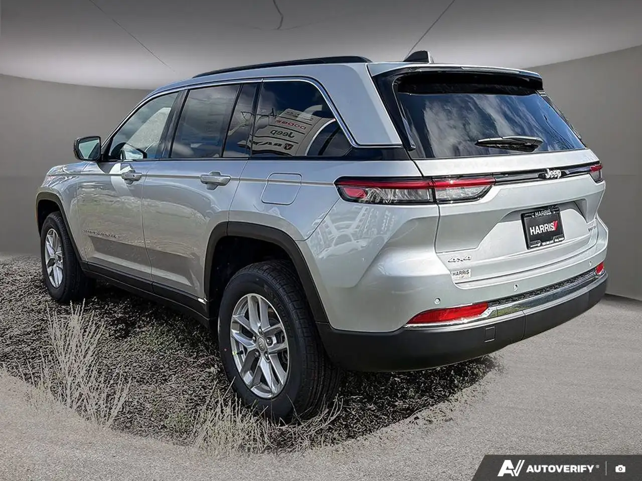 Jeep Grand Cherokee снимка Jeep Grand Cherokee