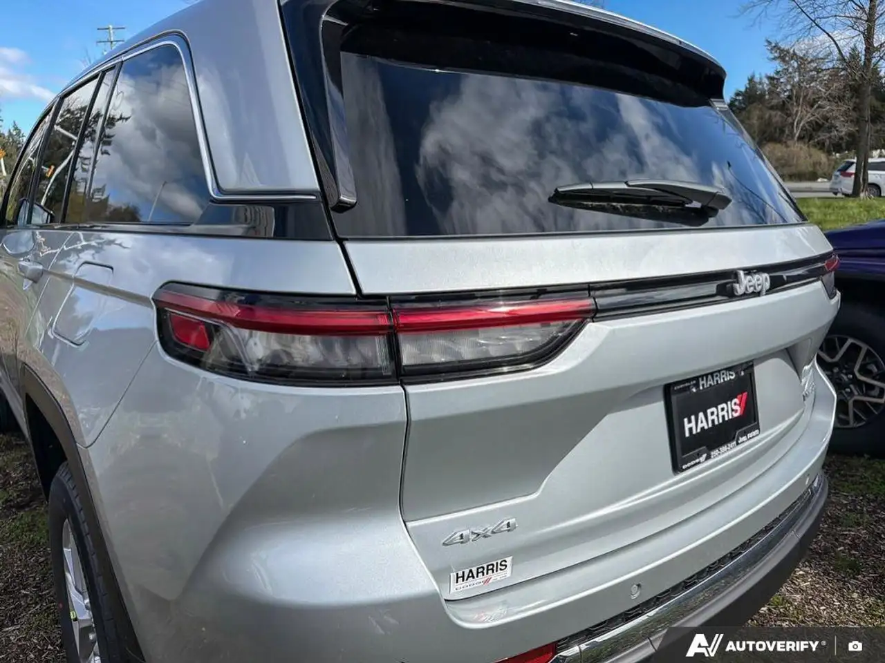 Jeep Grand Cherokee снимка Jeep Grand Cherokee