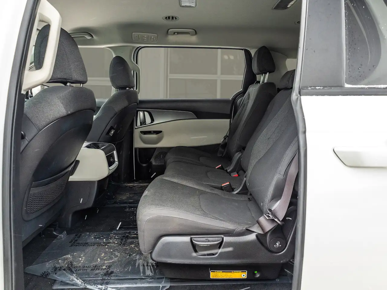 Kia Carnival снимка Kia Carnival
