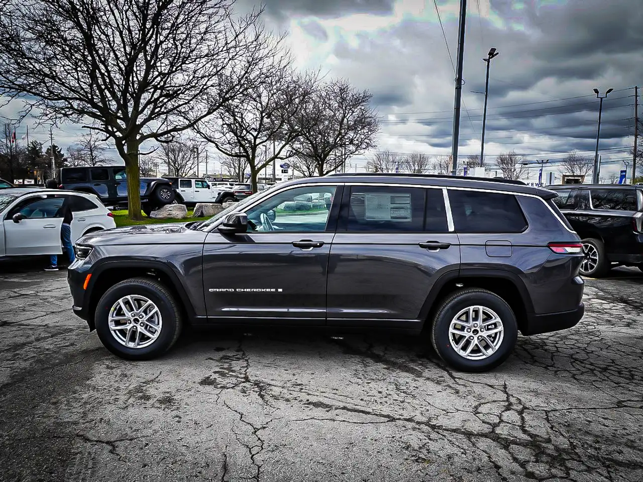 Jeep Grand Cherokee снимка Jeep Grand Cherokee
