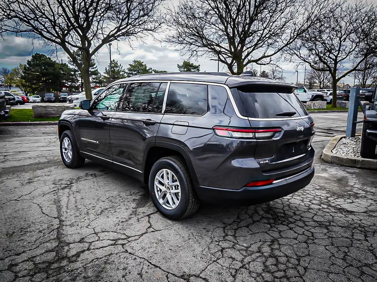 Jeep Grand Cherokee снимка Jeep Grand Cherokee