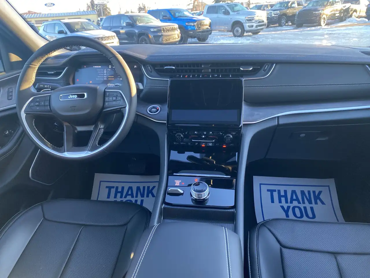 Jeep Grand Cherokee снимка Jeep Grand Cherokee