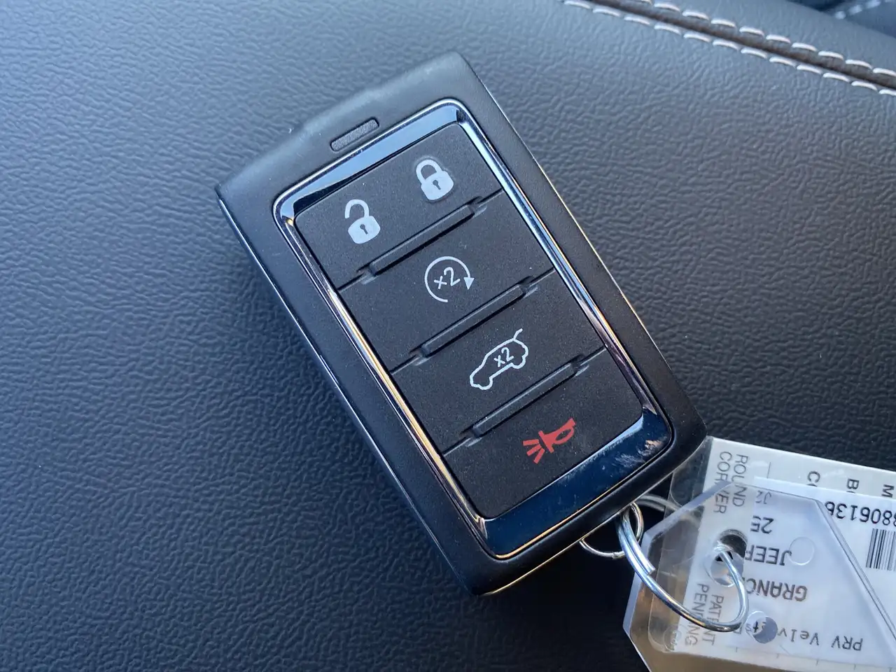 Jeep Grand Cherokee снимка Jeep Grand Cherokee