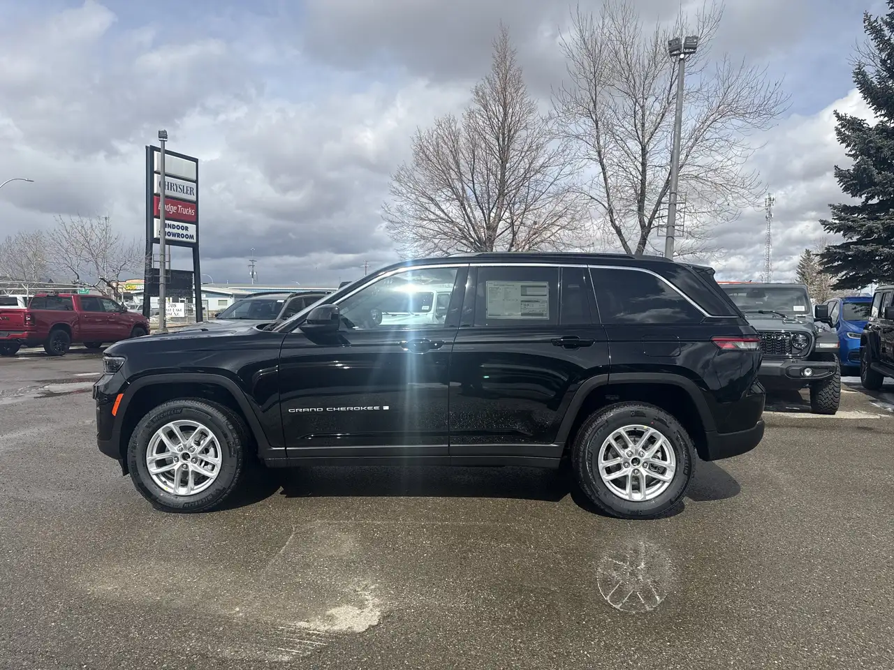 Jeep Grand Cherokee photo Jeep Grand Cherokee