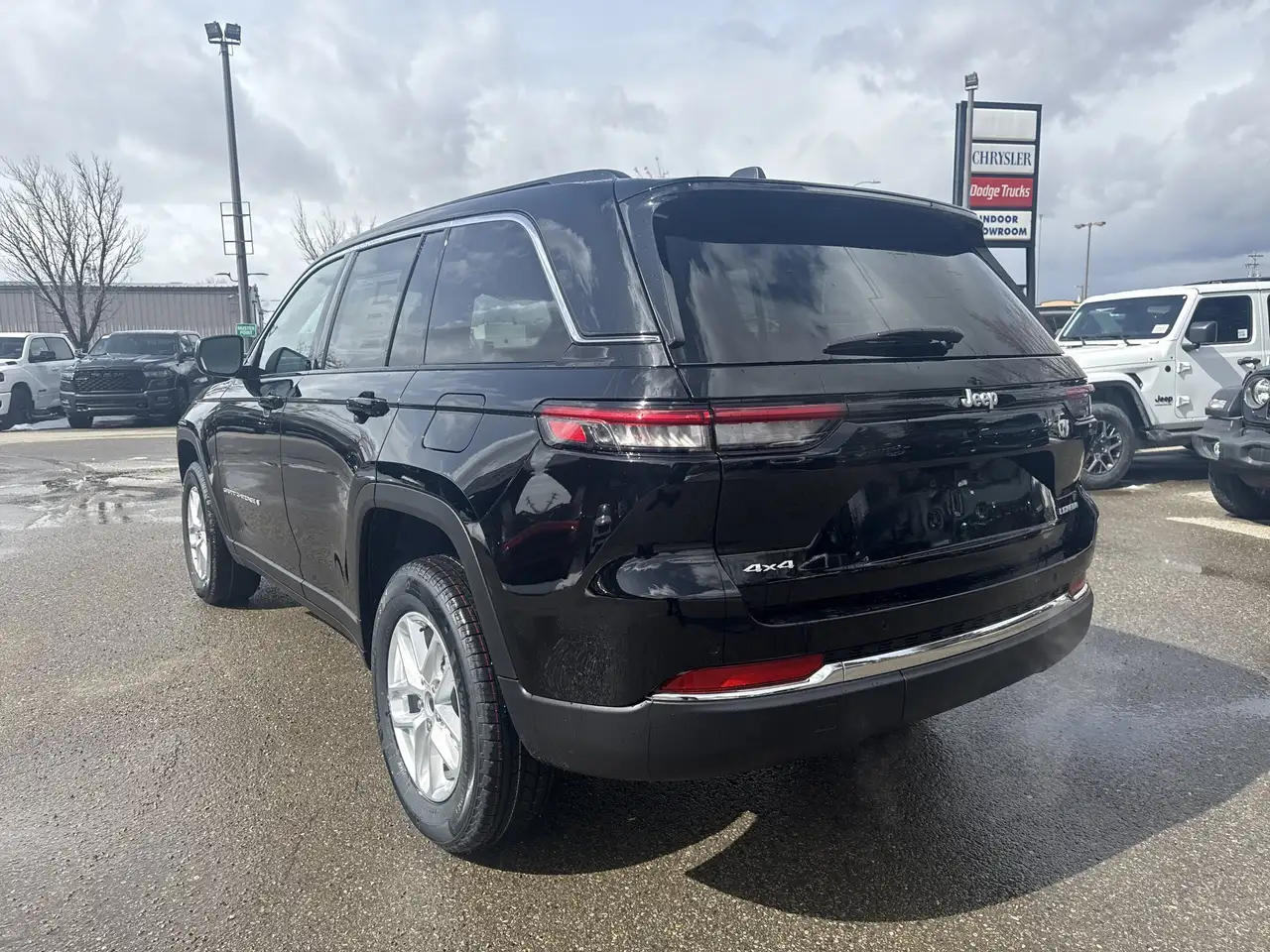 Jeep Grand Cherokee photo Jeep Grand Cherokee