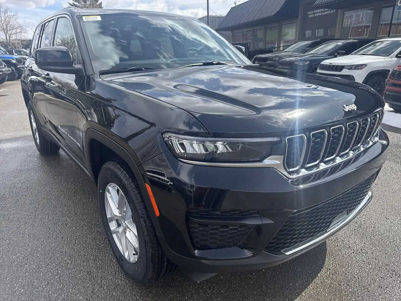 Jeep Grand Cherokee photo Jeep Grand Cherokee