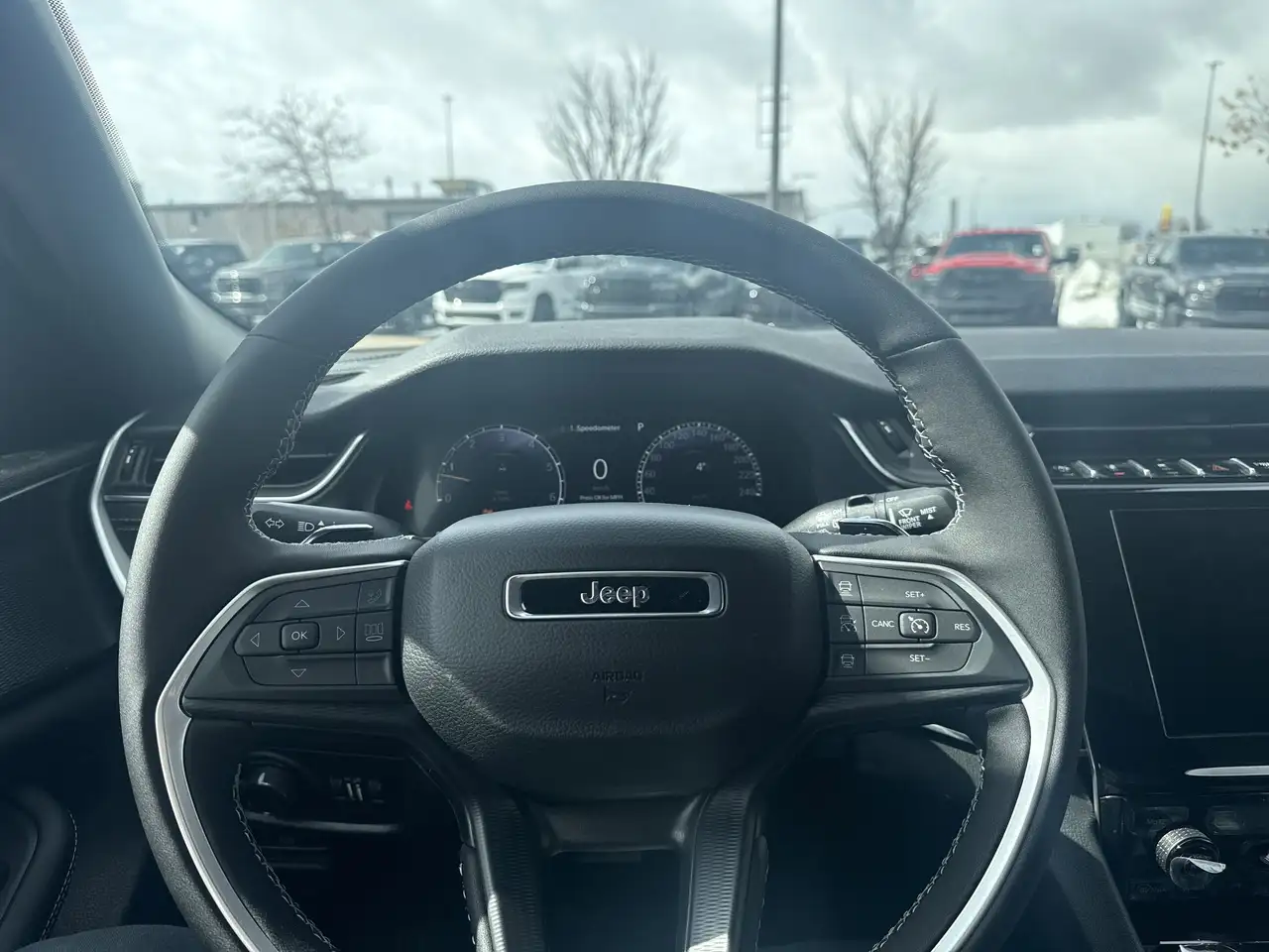 Jeep Grand Cherokee photo Jeep Grand Cherokee