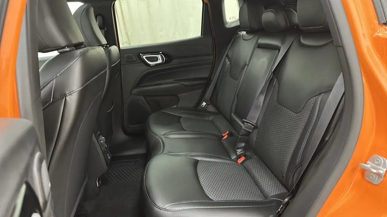Jeep Compass photo Jeep Compass