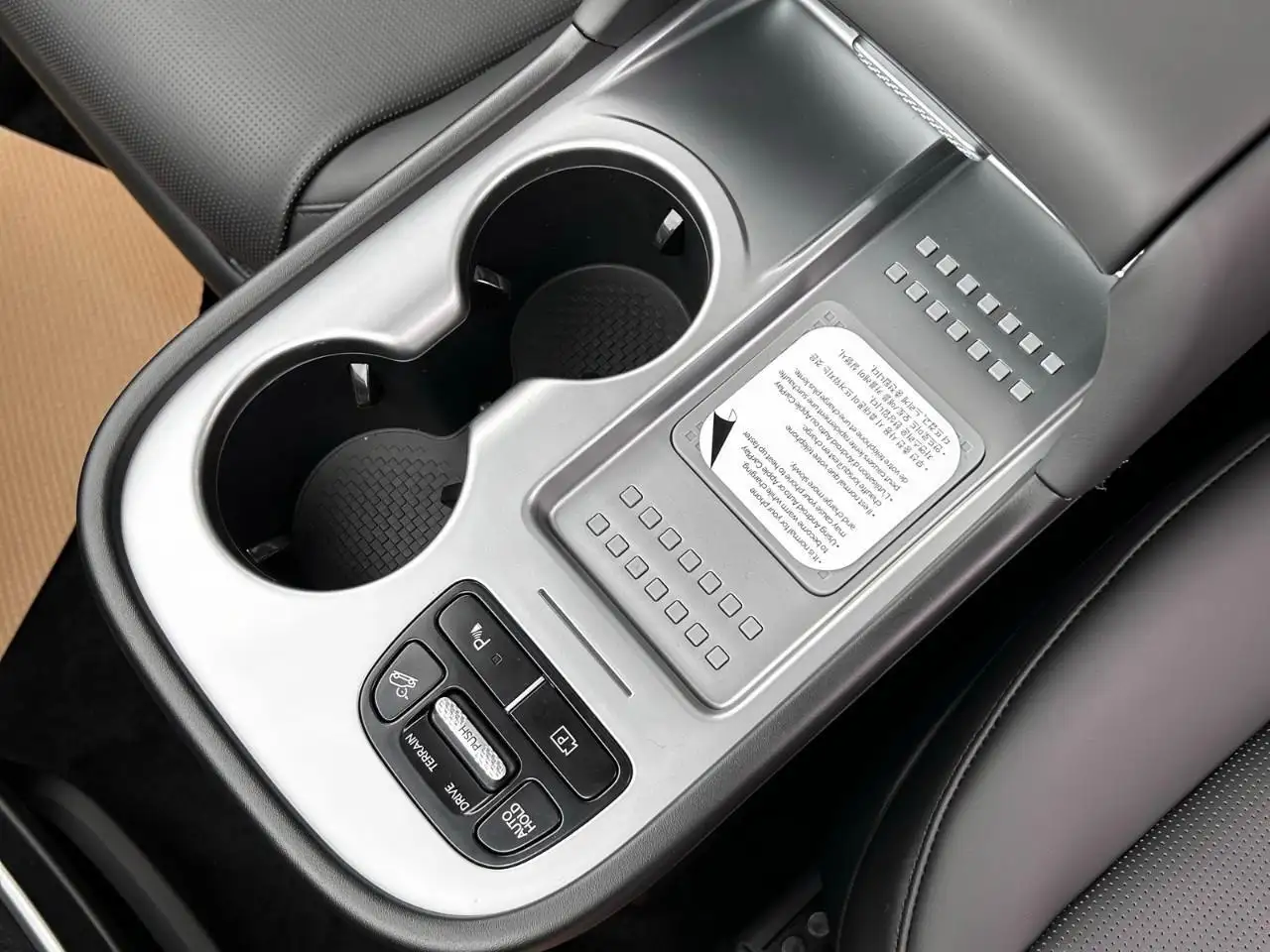 Hyundai IONIQ 9 снимка Hyundai IONIQ 9