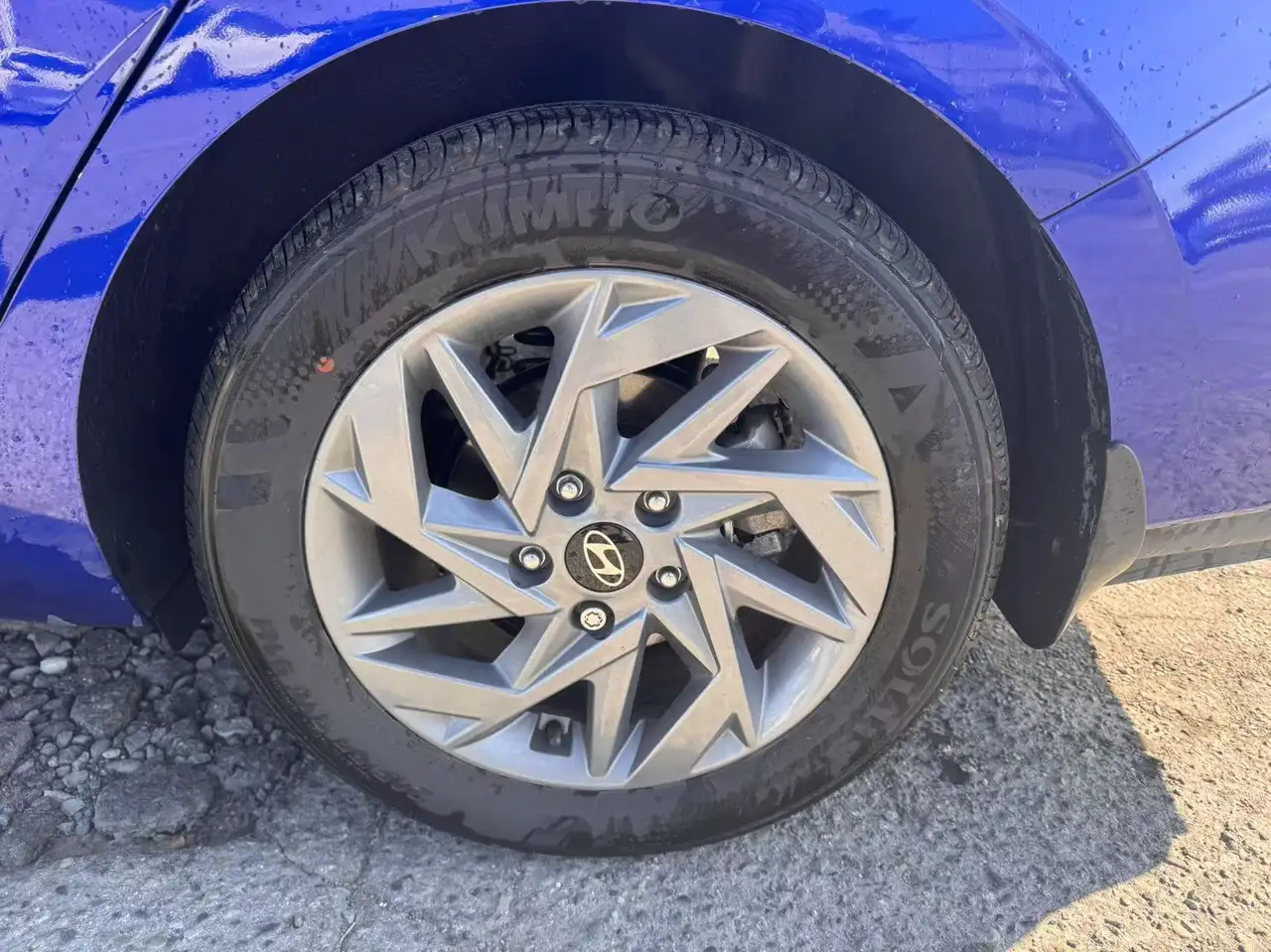 Hyundai ELANTRA снимка Hyundai ELANTRA