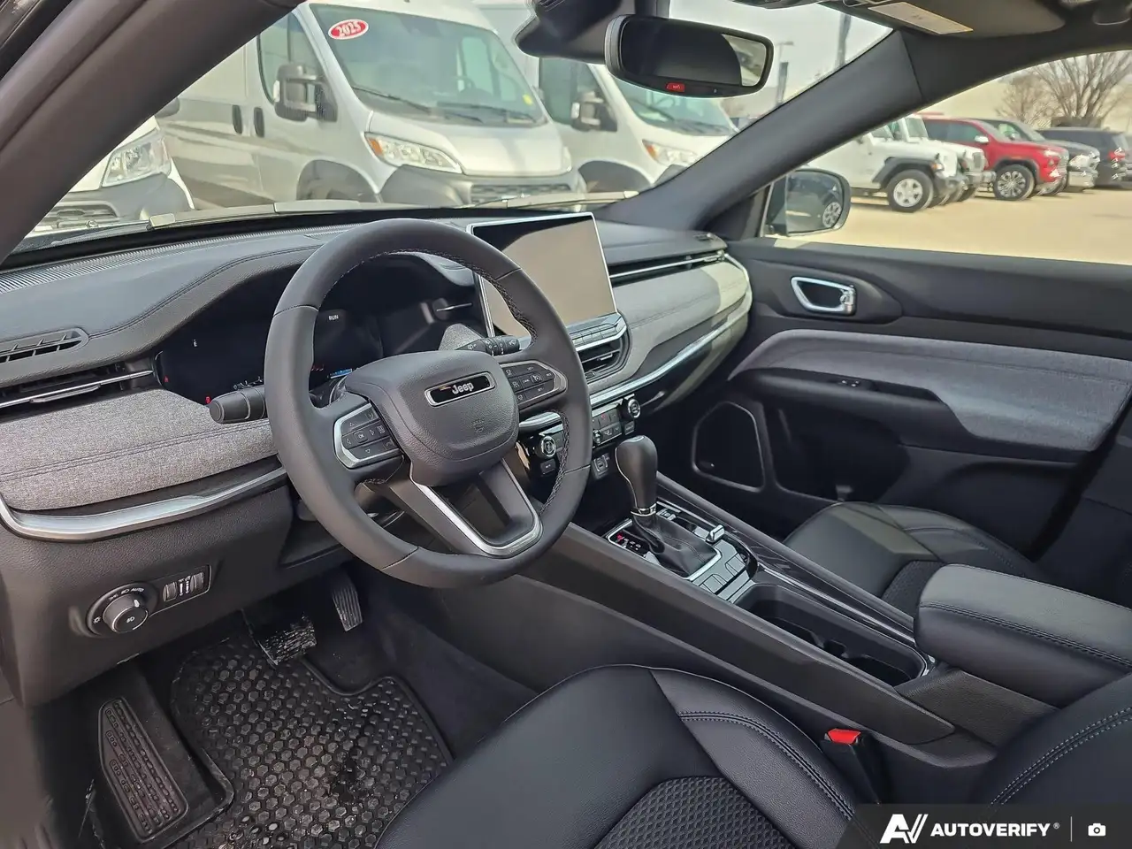 Jeep Compass снимка Jeep Compass