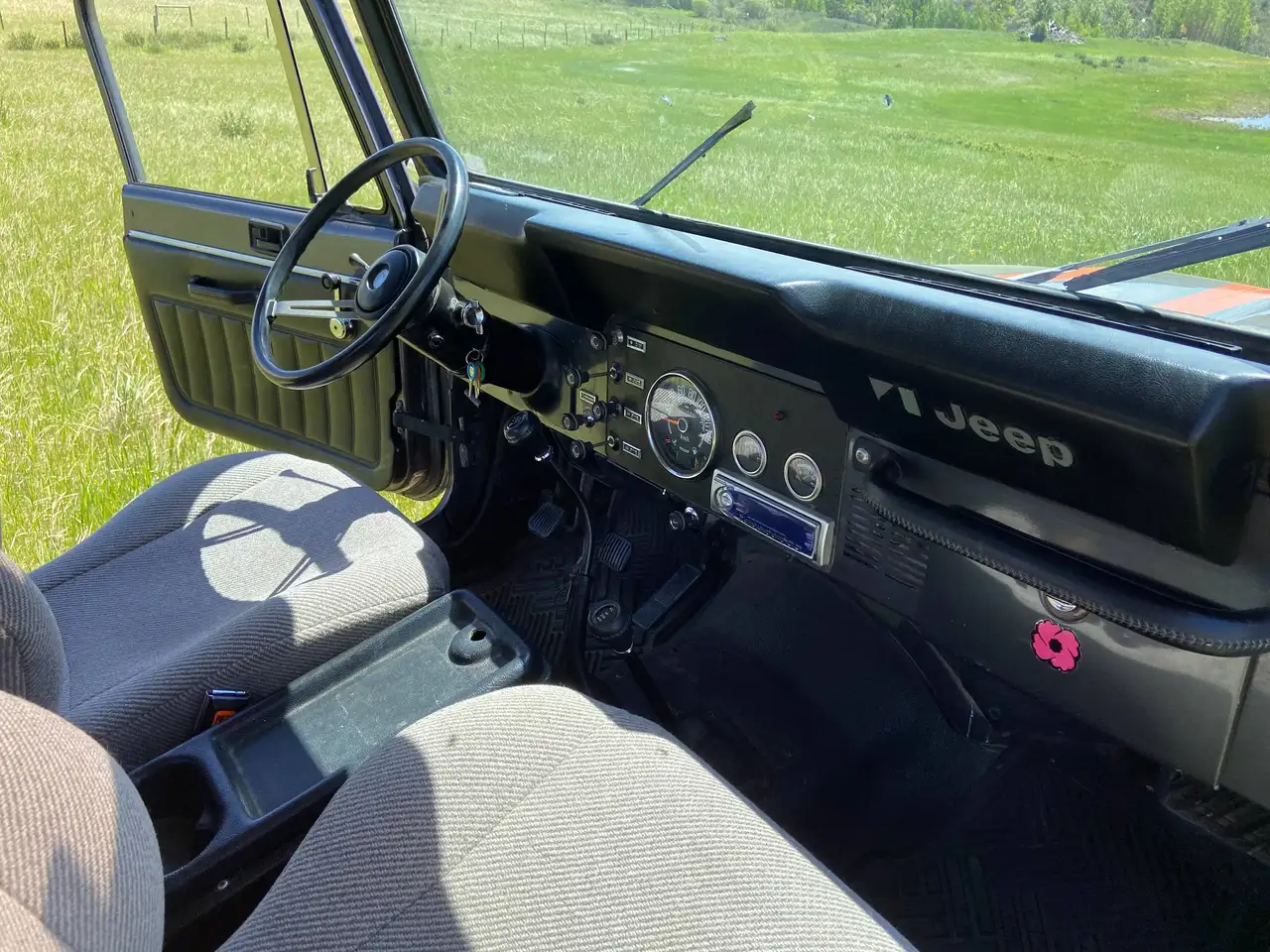 Jeep CJ снимка Jeep CJ
