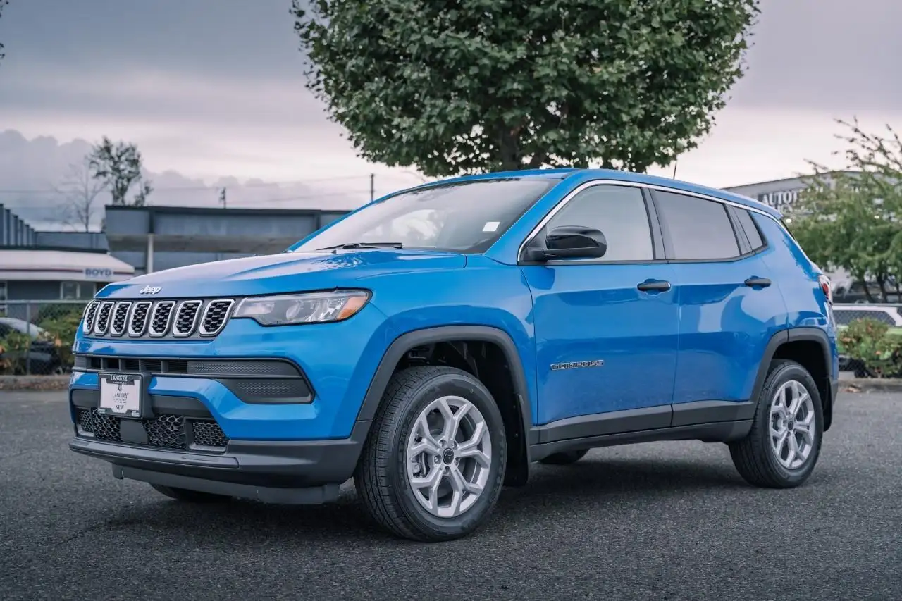 Jeep Compass photo Jeep Compass