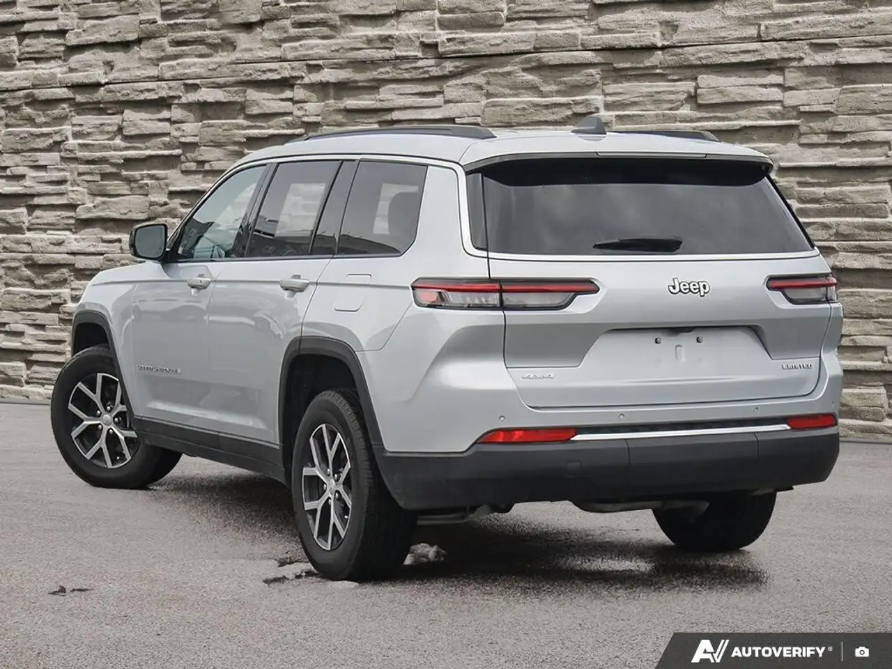 Jeep Grand Cherokee снимка Jeep Grand Cherokee