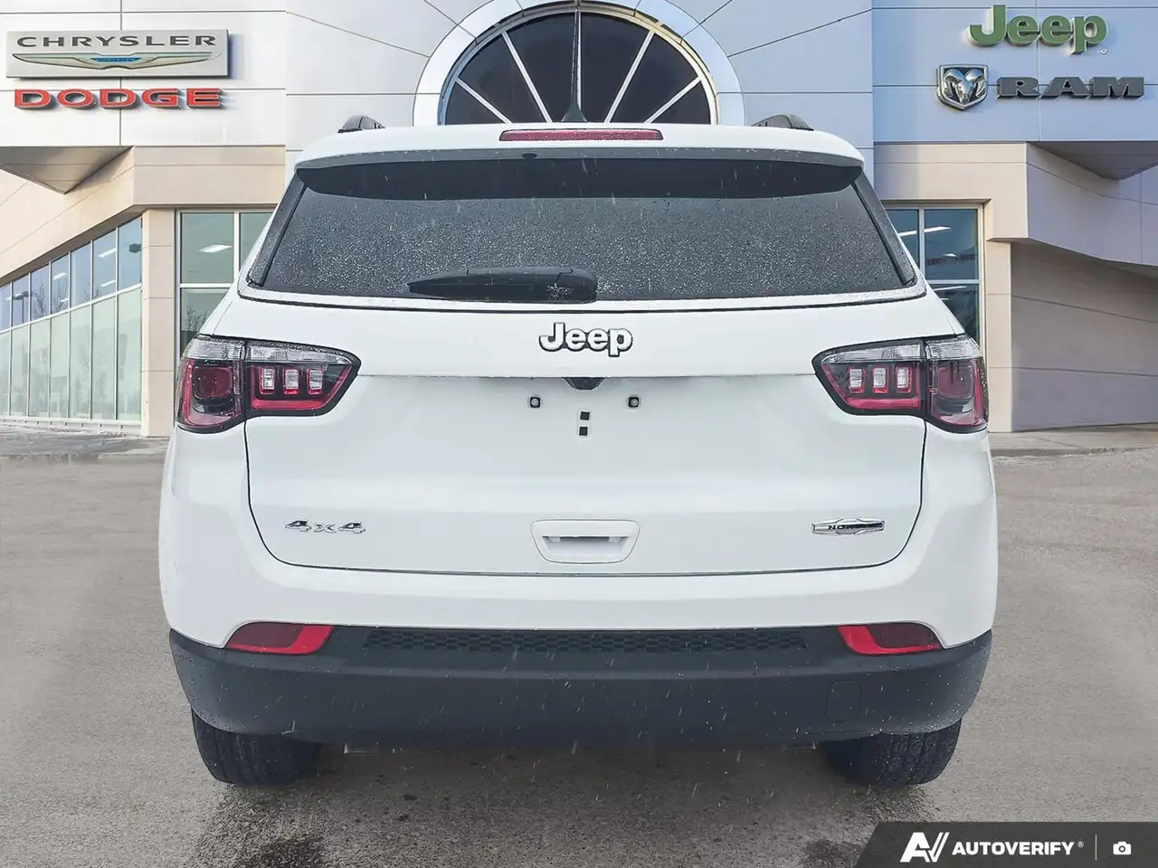 Jeep Compass photo Jeep Compass