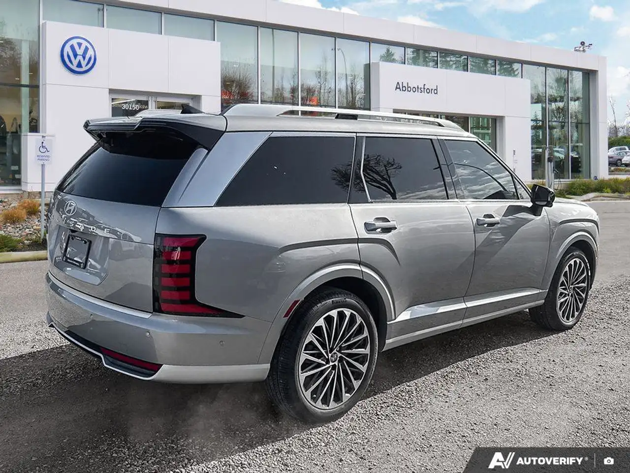 Hyundai PALISADE Hybrid снимка Hyundai PALISADE Hybrid