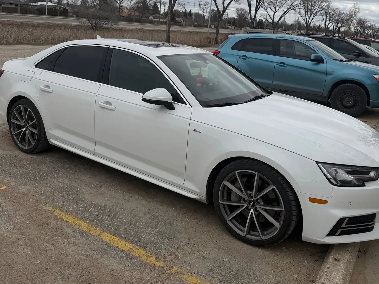 Audi A4 снимка Audi A4