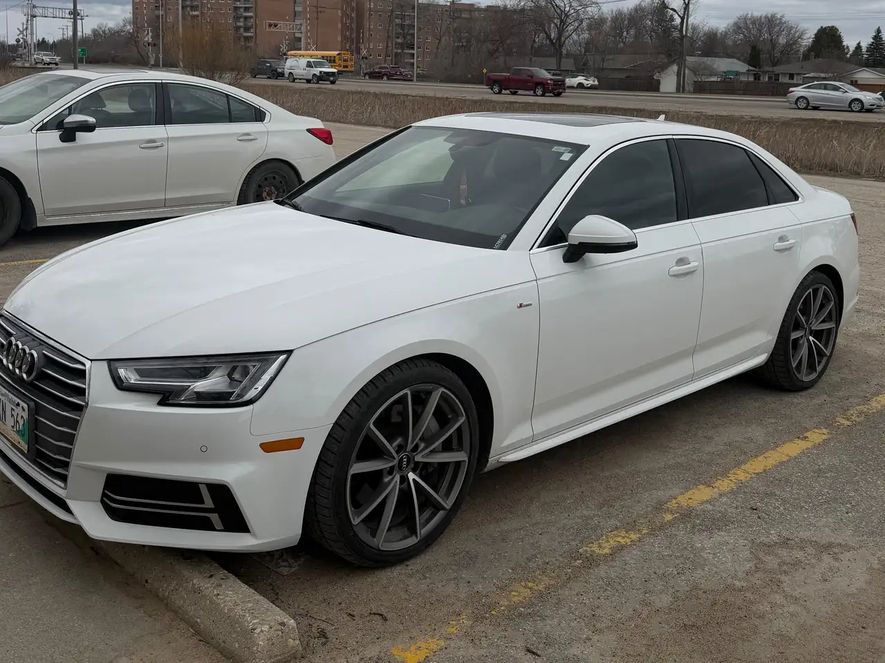 Audi A4 снимка Audi A4