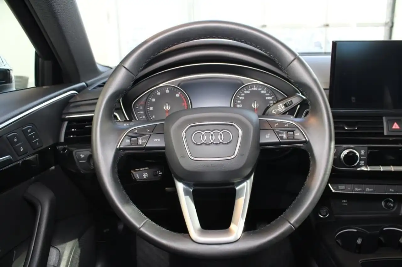 Audi A4 photo Audi A4