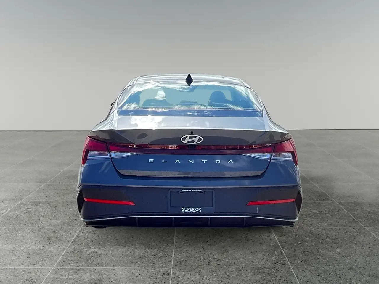 Hyundai ELANTRA photo Hyundai ELANTRA