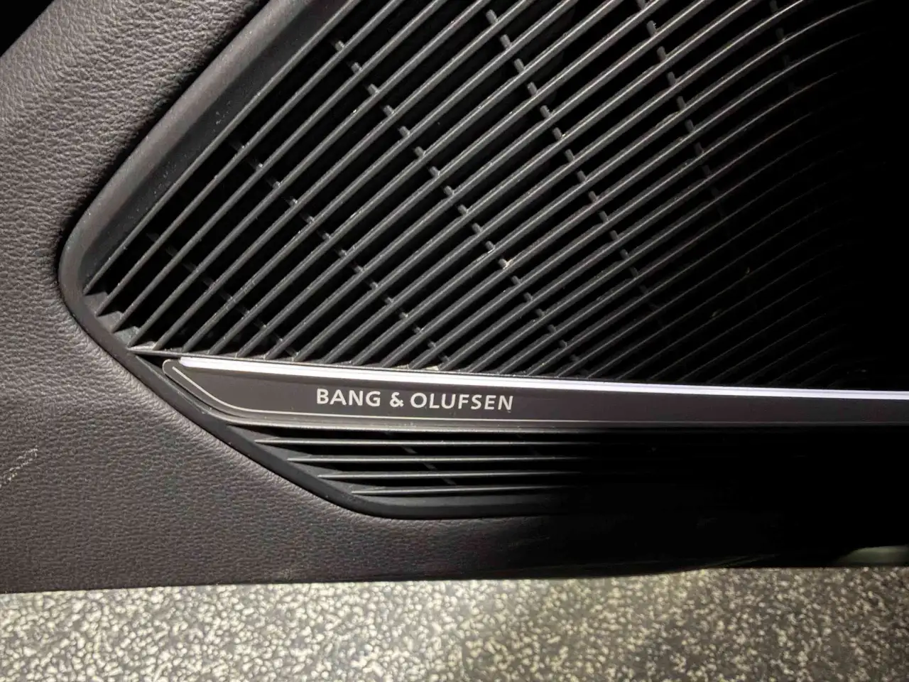 Audi S4 снимка Audi S4