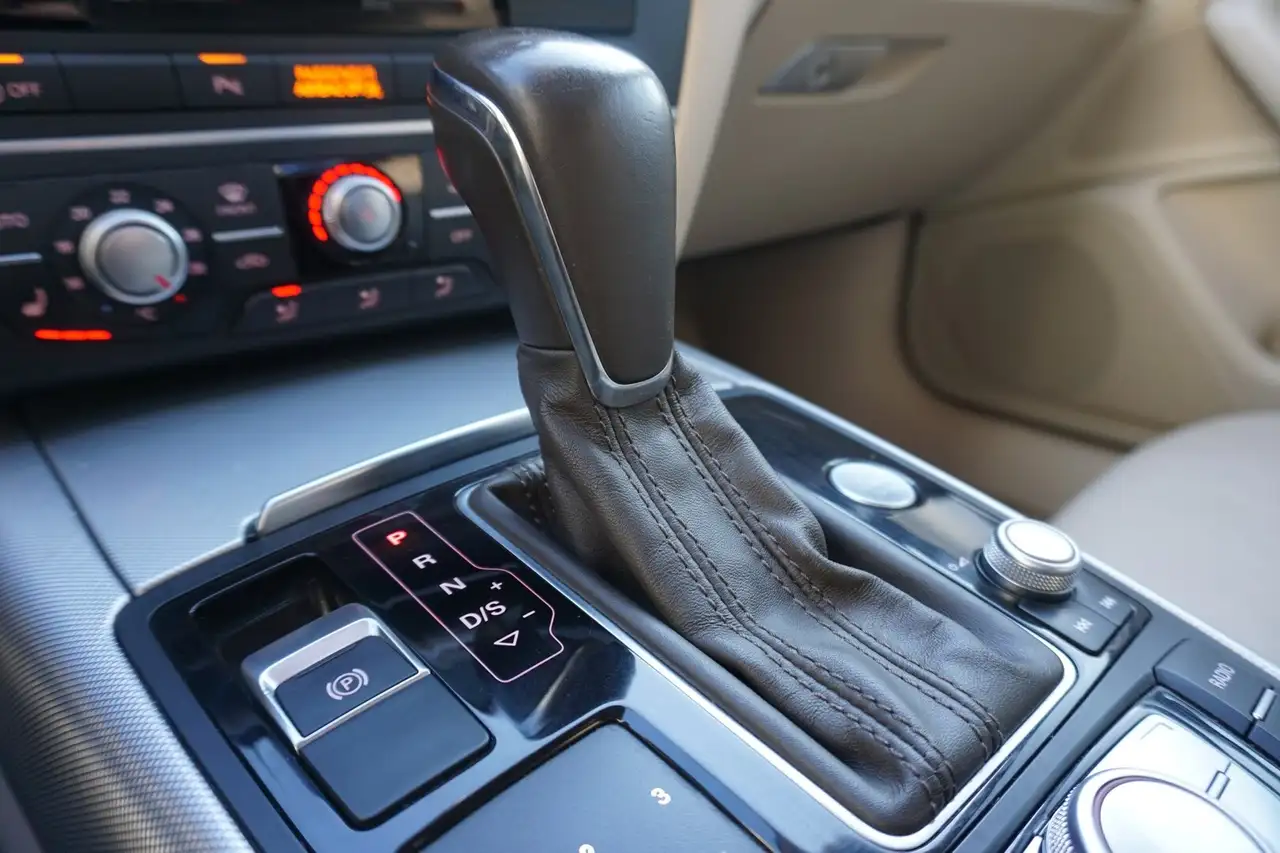 Audi A6 photo Audi A6
