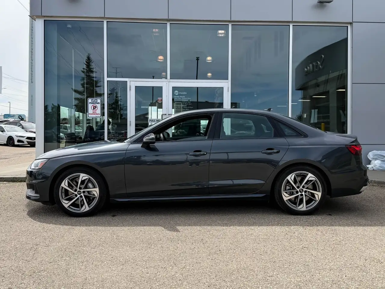 Audi A4 photo Audi A4