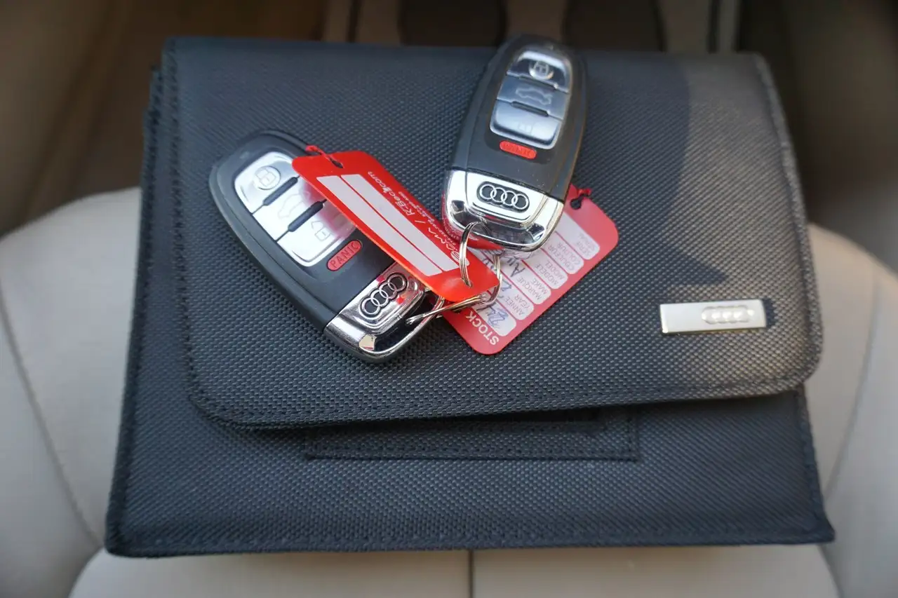 Audi A6 photo Audi A6