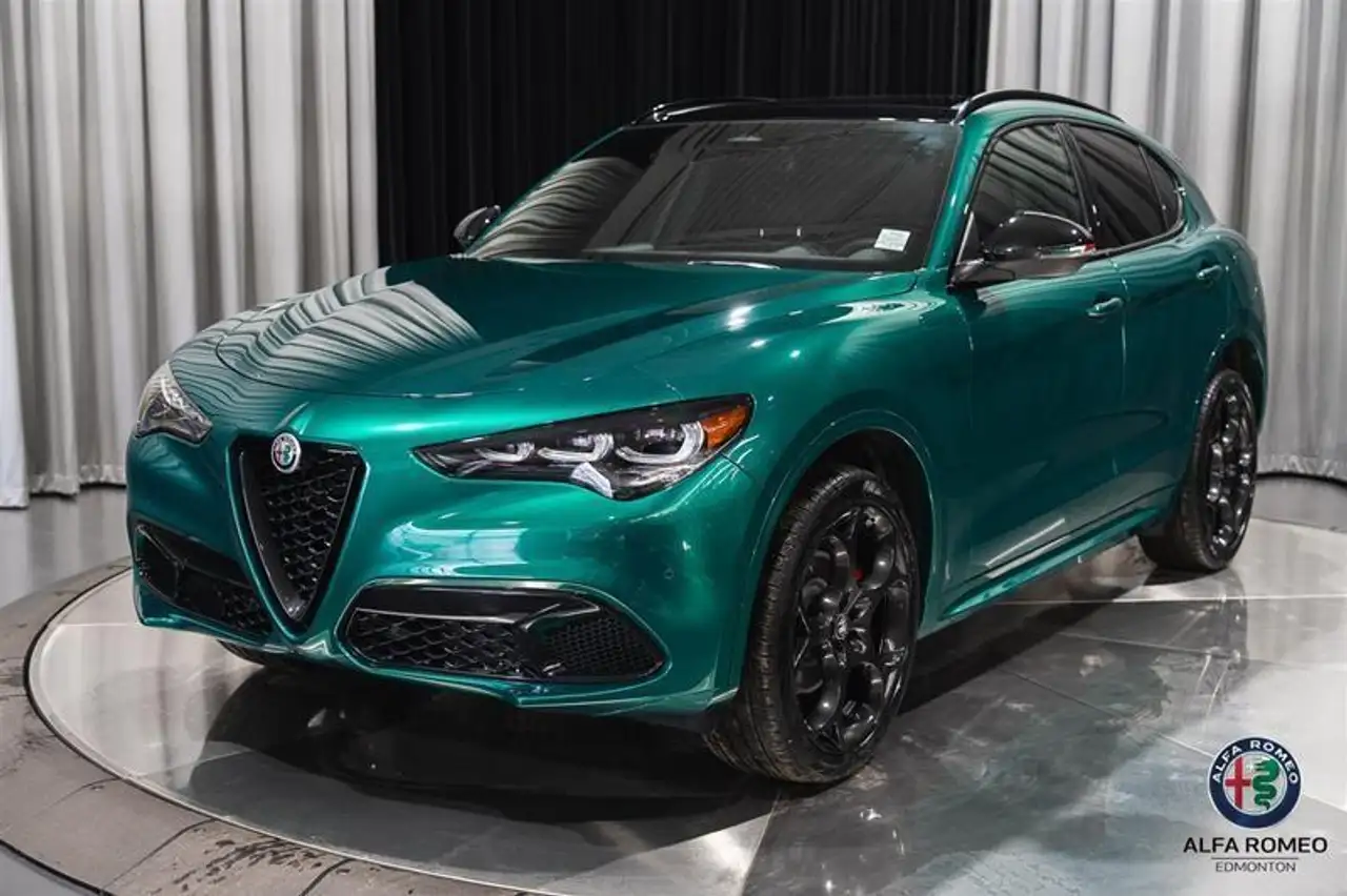 2025 Alfa Romeo Stelvio