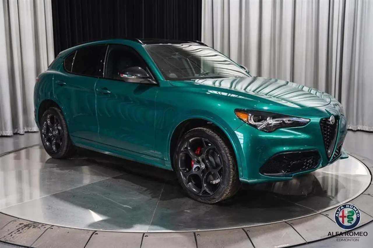 Alfa Romeo Stelvio photo Alfa Romeo Stelvio