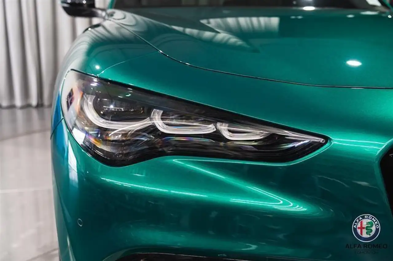 Alfa Romeo Stelvio photo Alfa Romeo Stelvio
