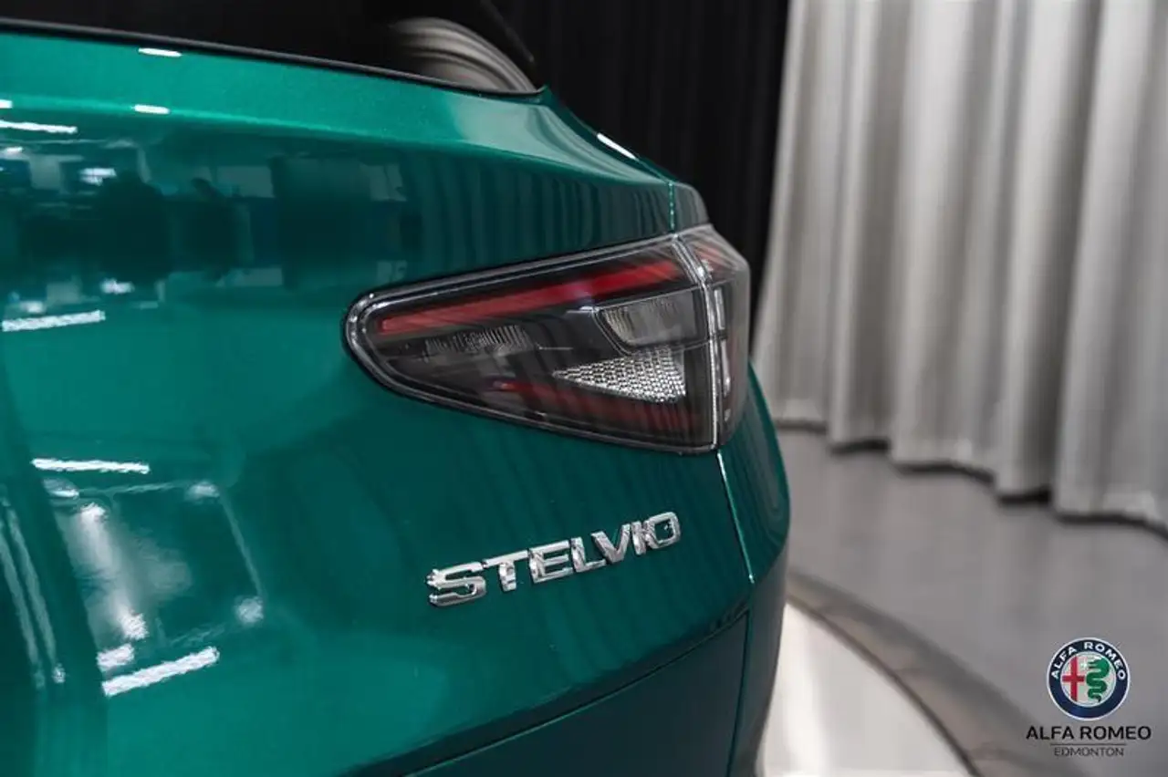 Alfa Romeo Stelvio photo Alfa Romeo Stelvio