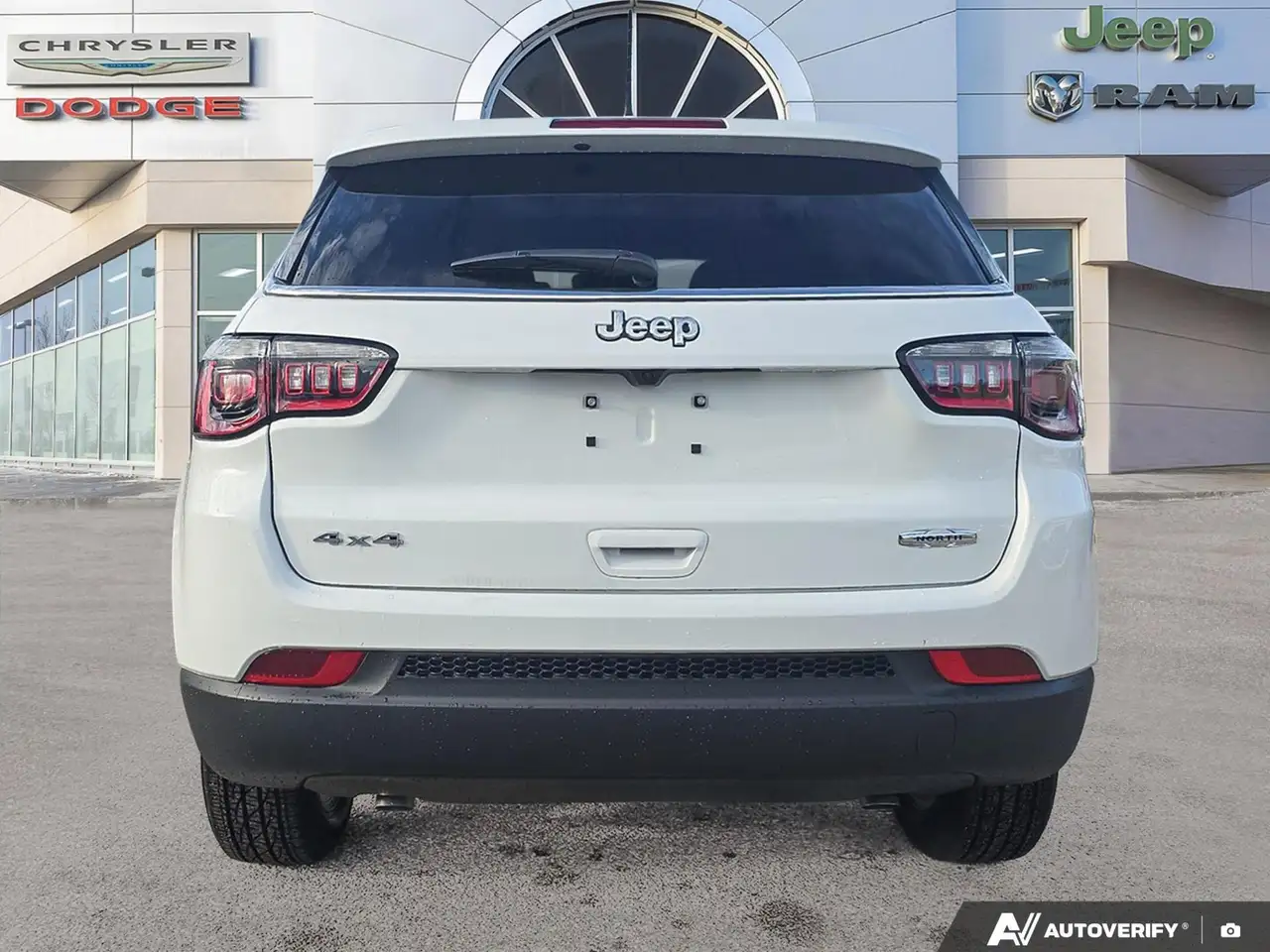 Jeep Compass снимка Jeep Compass