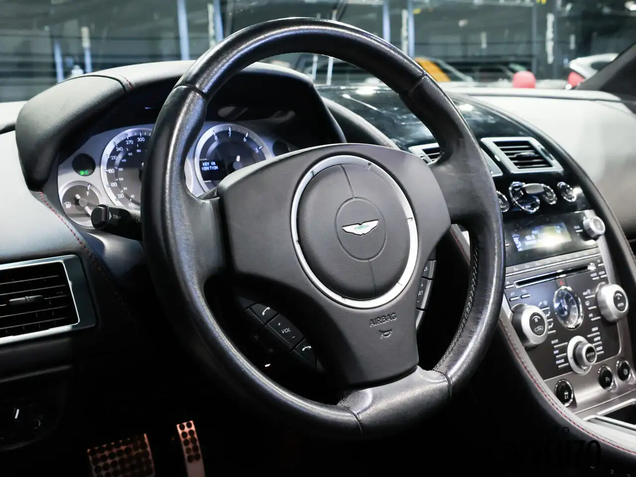 Aston Martin DB9 photo Aston Martin DB9