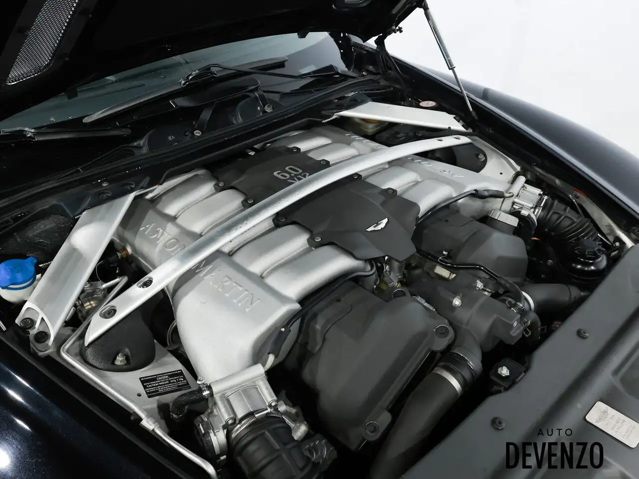 Aston Martin DB9 photo Aston Martin DB9
