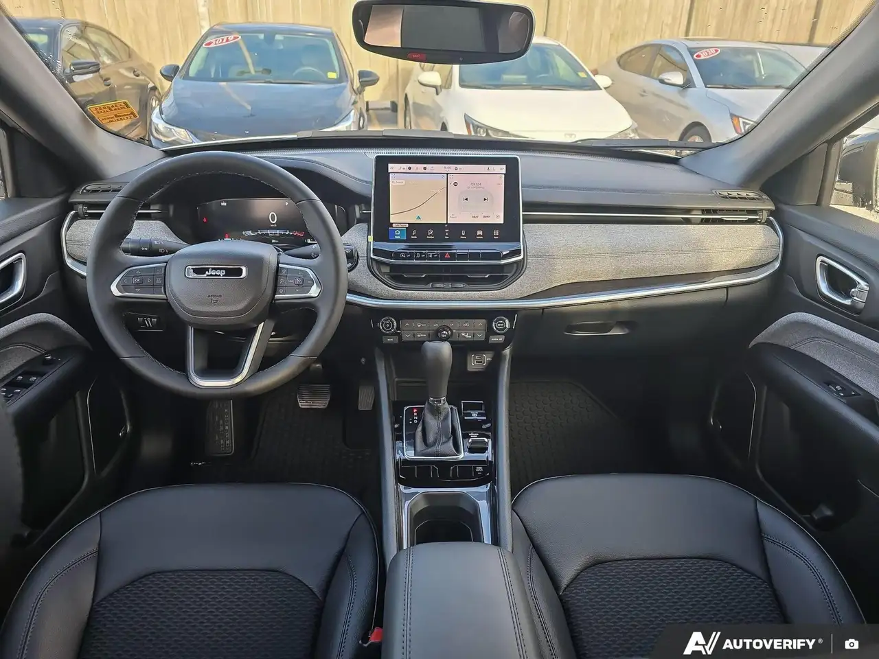 Jeep Compass снимка Jeep Compass