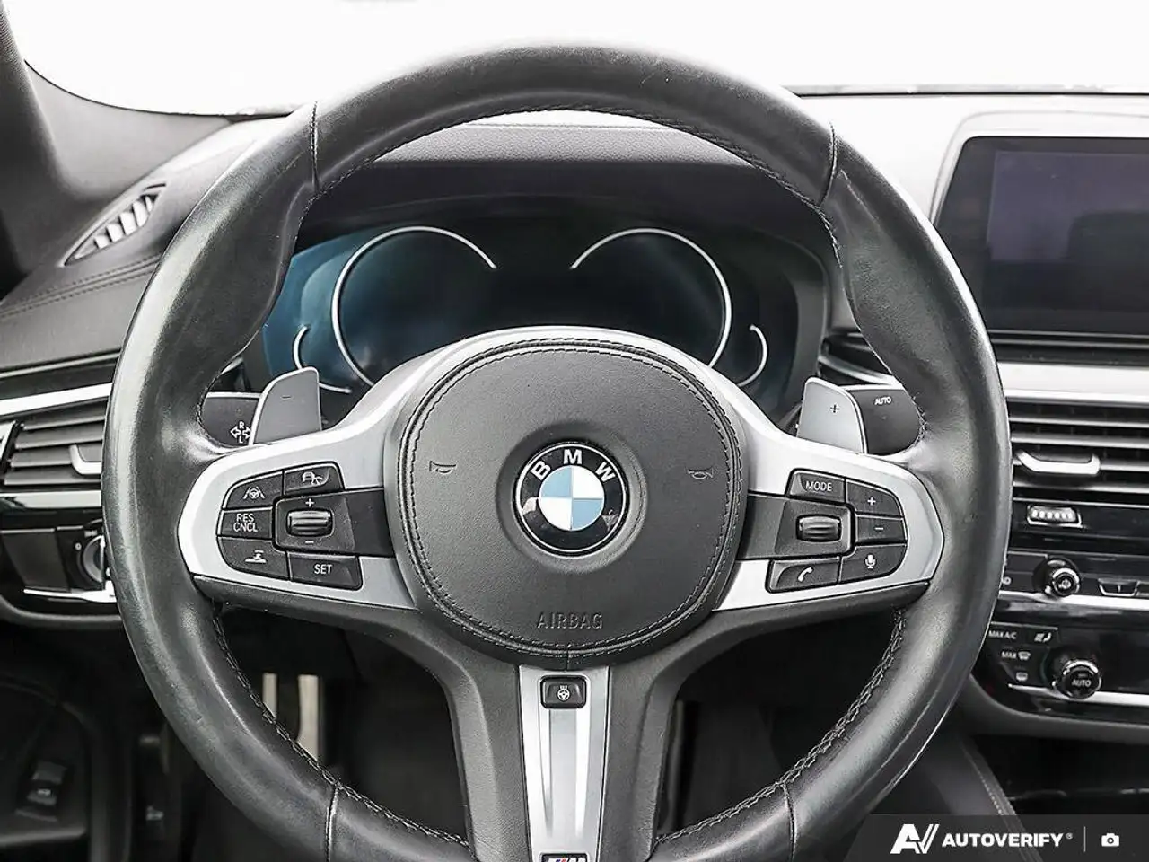 BMW 5 Series fotografie BMW 5 Series