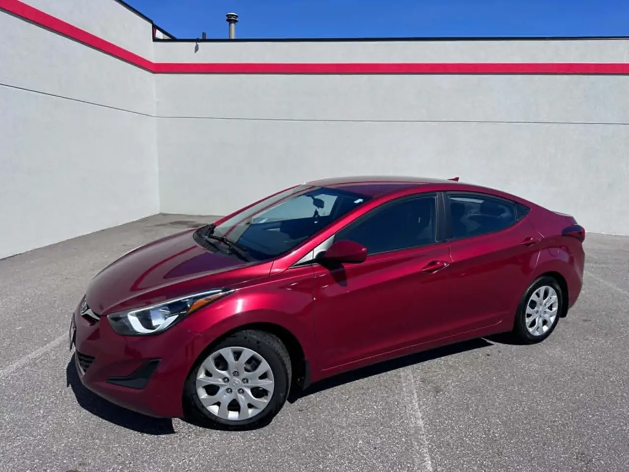 Hyundai ELANTRA fotografie Hyundai ELANTRA