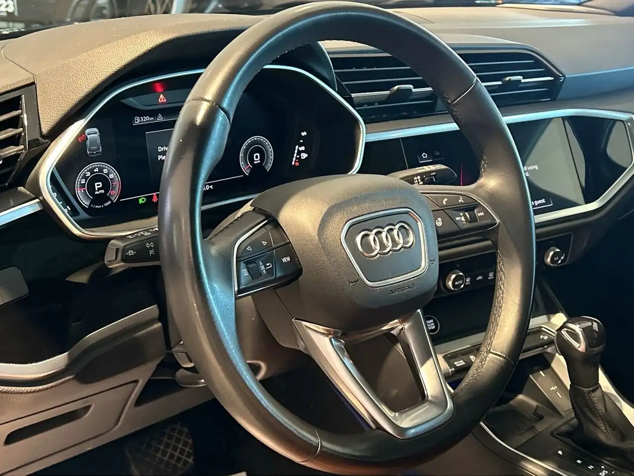 Audi Q3 photo Audi Q3
