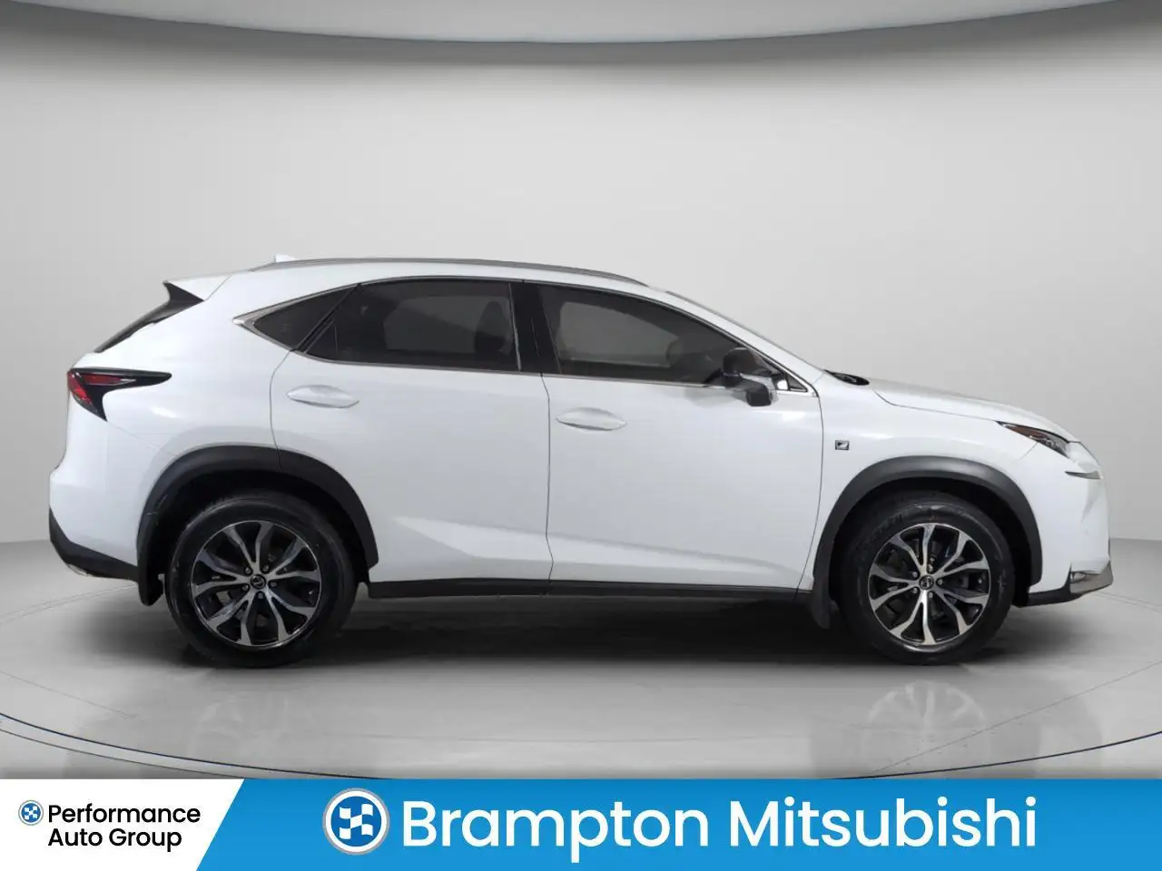 Lexus NX снимка Lexus NX