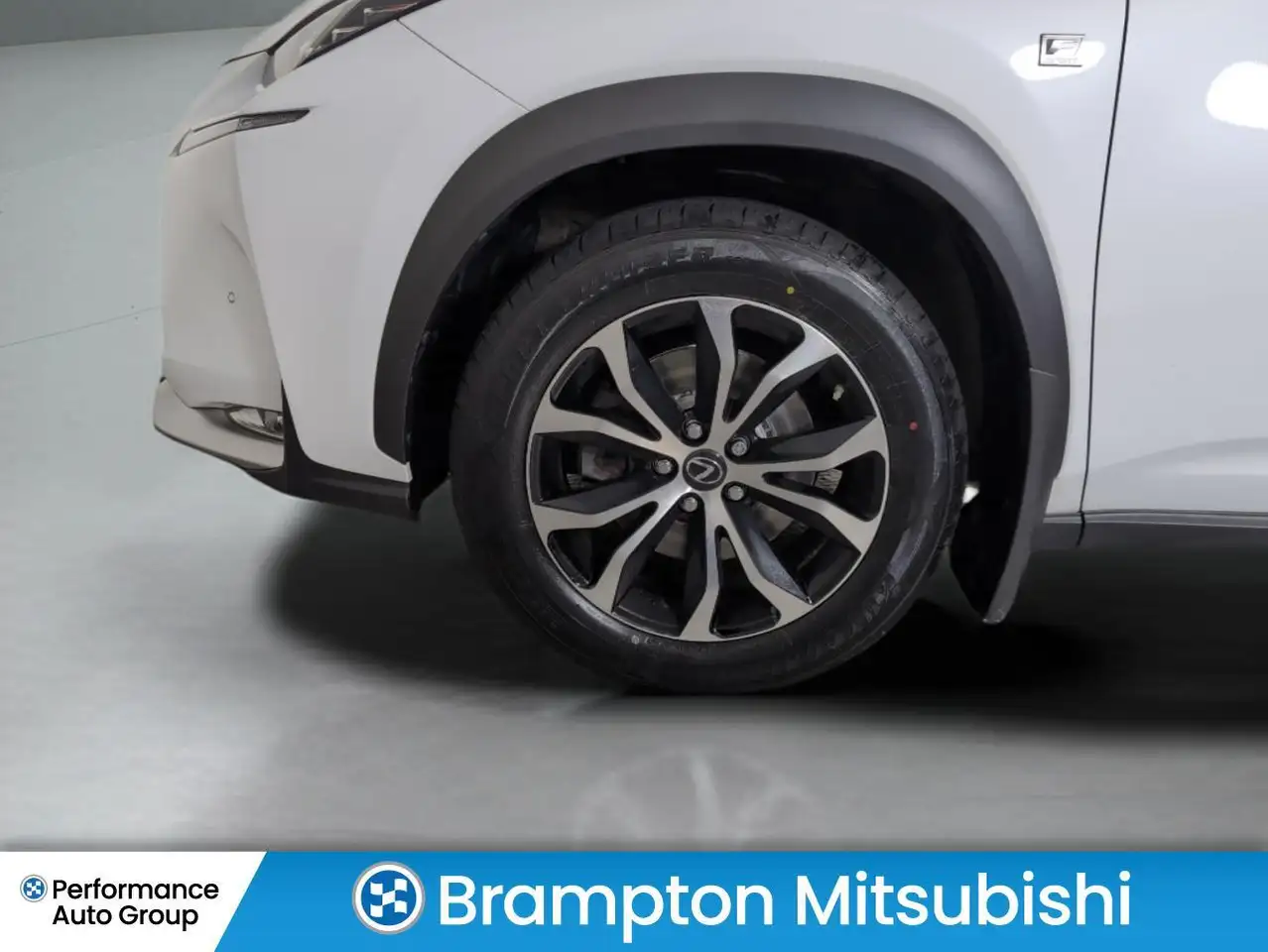Lexus NX снимка Lexus NX