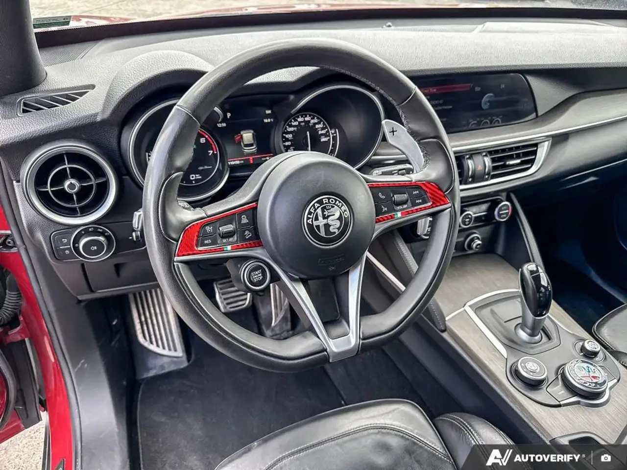 Alfa Romeo Stelvio fotografie Alfa Romeo Stelvio