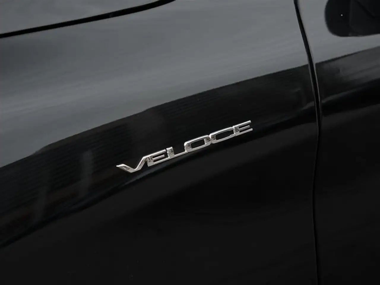 Alfa Romeo Stelvio снимка Alfa Romeo Stelvio