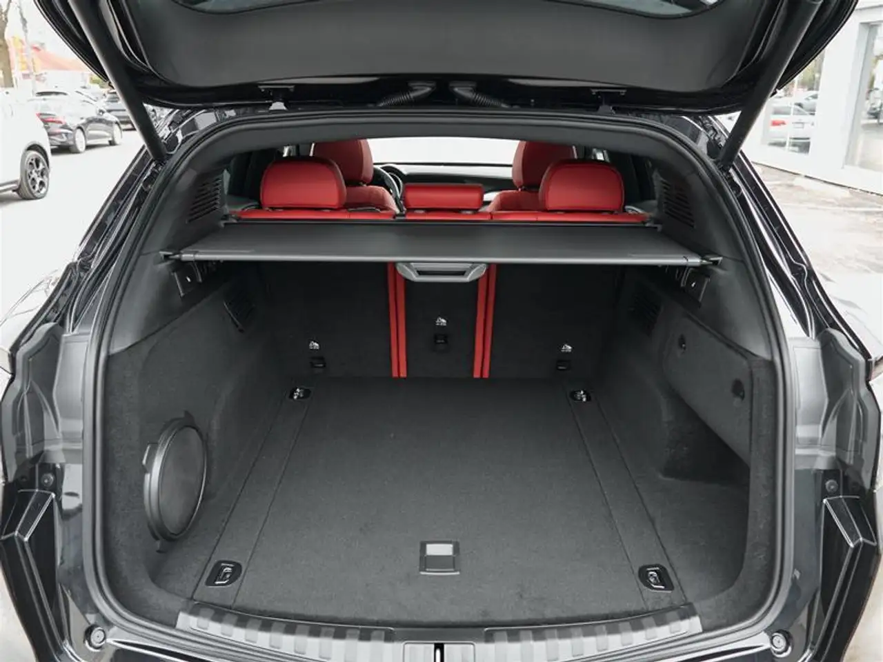 Alfa Romeo Stelvio снимка Alfa Romeo Stelvio