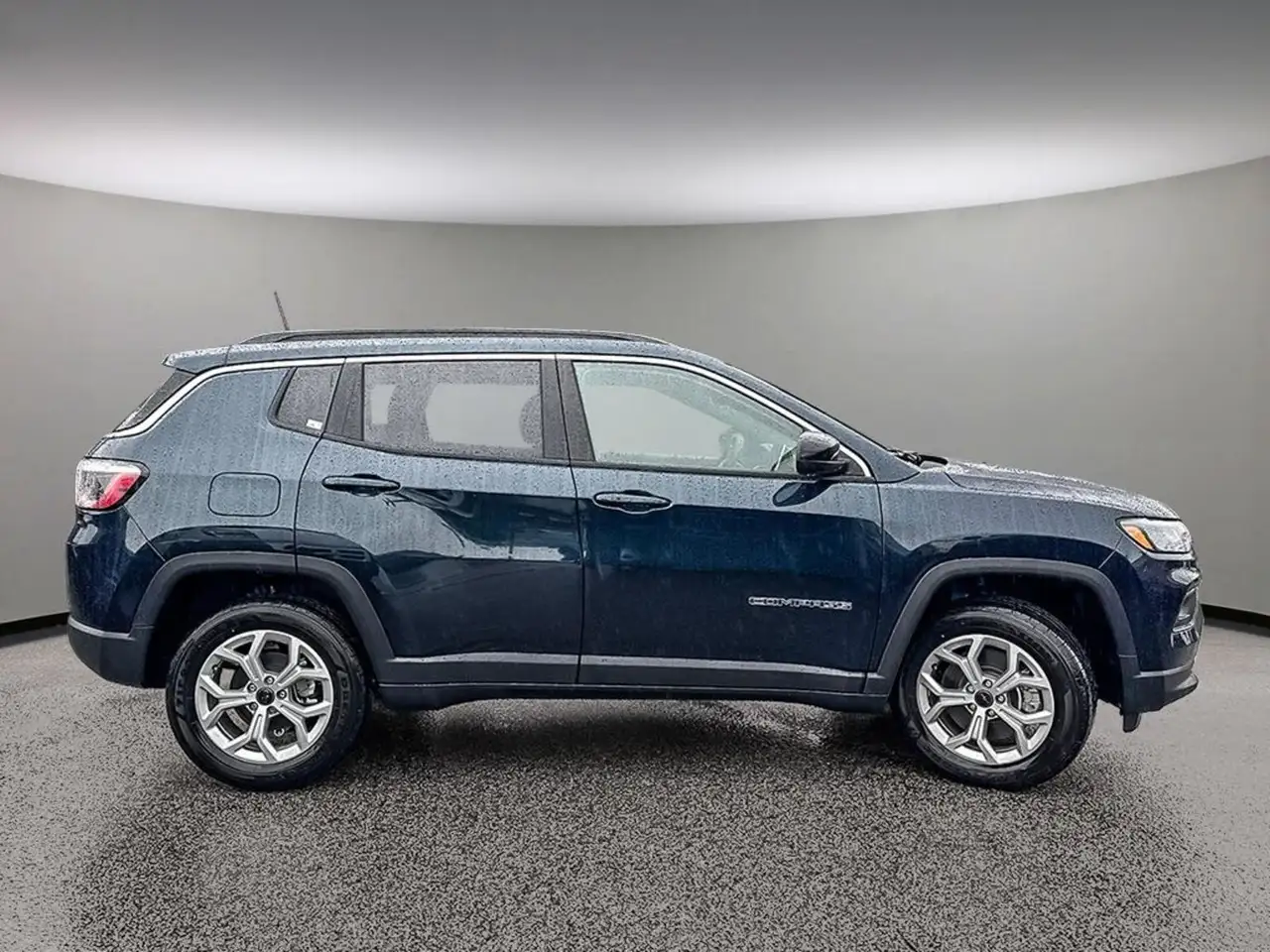 Jeep Compass photo Jeep Compass